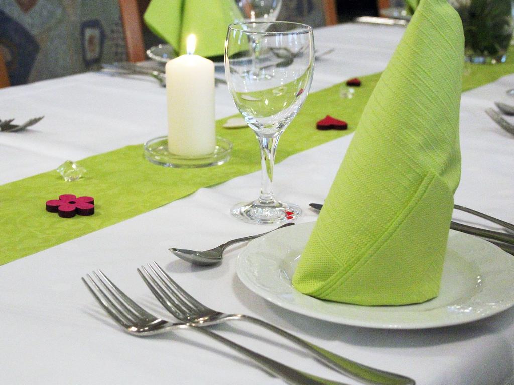 Landhotel Weinrich Naumburg  Εξωτερικό φωτογραφία